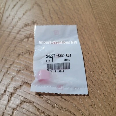 1993-1997 Honda Del Sol 3rd Brake Light Screw Cover Right OEM NOS New Old Stock - Image 1 of 2