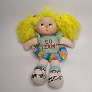 Vintage Dan Brechner Regenbogen Puppe 9" Go Team Cheerleading Stoffpuppe 80er 90er Spielzeug - Bild 1 von 12