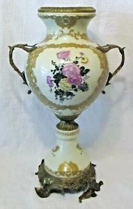 27" handbemalte Porzellan und vergoldete Bronze Rokoko Stil Trophäe Vase - Bild 1 von 10