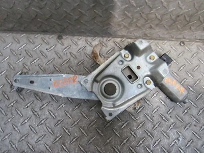 1996 - 2007 FORD TAURUS ПРАВЫЙ ПАССАЖИРСКИЙ РЕГУЛЯТОР ЗАДНЕГО СТЕКЛА, SABLE 96 - 05 - Изображение 1 из 4