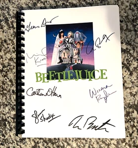 Beetlejuice film horror sceneggiatura autografata ristampa sceneggiatura completa - Foto 1 di 3