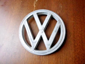 1964 1965 1966 1967 1968 1969 1970 - 1973 Volkswagen VW Beetle Hood Logo Emblem - Picture 1 of 6