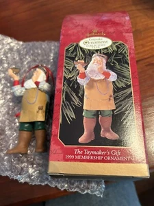 Hallmark Keepsake Ornament Collectors Club 1999 - The Toymaker's Gift - Picture 1 of 1