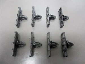 8 Pcs 1994-2004 Ford Mustang Rocker Moulding Ground Effects Retainers Body Clips - Picture 1 of 6
