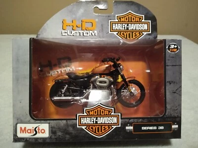 2007 XL 1200N Nightster  HARLEY DAVIDSON MOTORCYCLE MAISTO SERIES 38 1/18 - Image 1 of 4