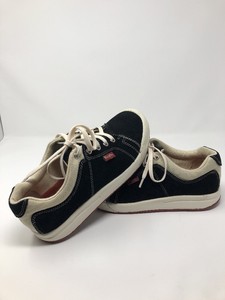 simple athletic shoes