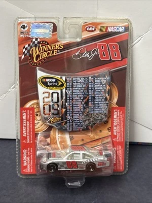 Dale Jr #88 Hendrick 2009 25 aniversario NASCAR Winners Circle 1/64 diecast Foto 1 de 4