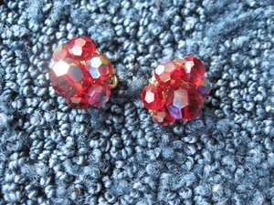 Crystal- Vogue-Crystal-Clip on Earrings-Red-1 " diameter - Picture 1 of 3