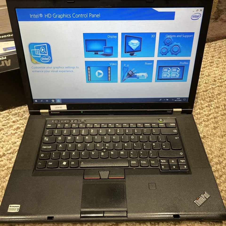 Lenovo ThinkPad T530 complete spares or repairs - Image 1 of 3