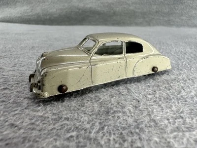 TOOTSIETOY - Coche vintage 1950 Plymouth sedán 2 puertas beige 3" metal fundido a presión Z3 Foto 1 de 4