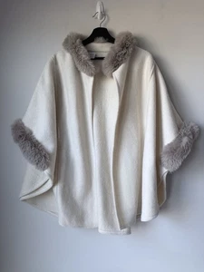 Anthropologie Maglione Angelo del Nord Poncho Pelliccia Bordo Donna Taglia S/M Crema - Foto 1 di 6