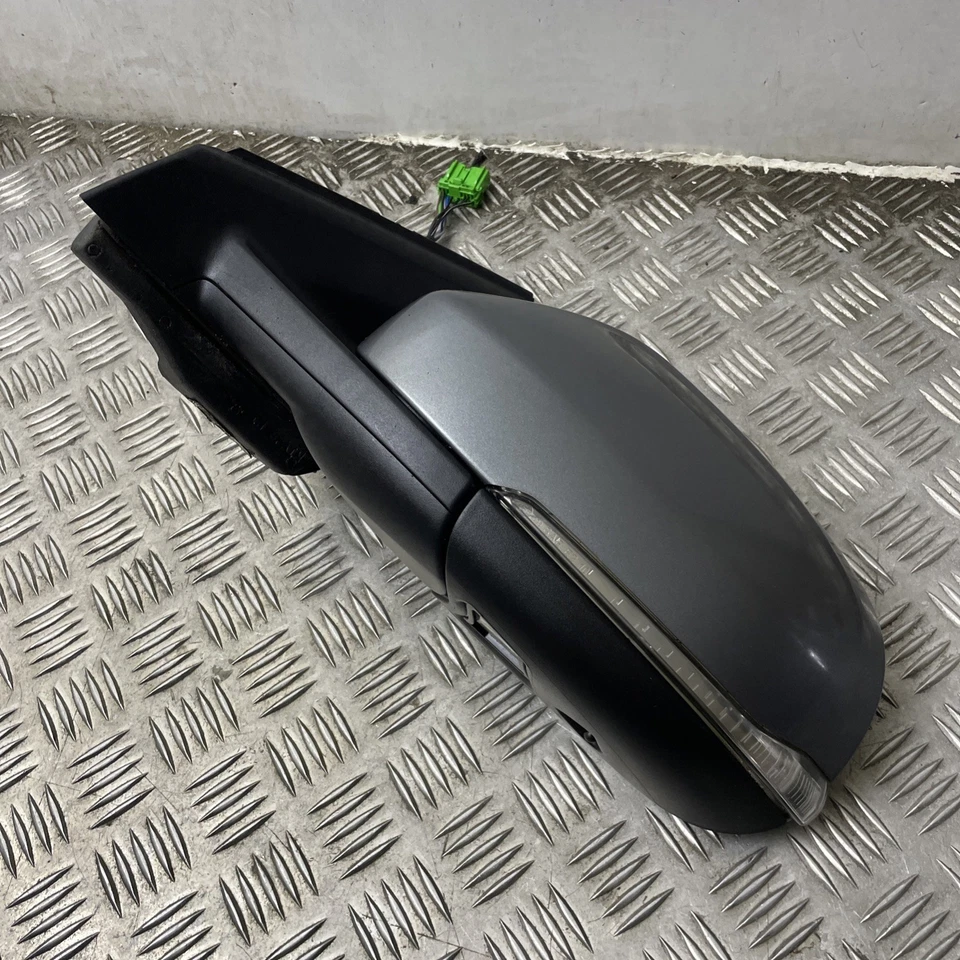 Espejo retrovisor izquierdo plegable plateado Volvo V40 D3 2015 NSR pasajero Foto 1 de 4