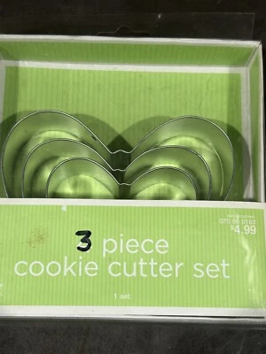 Juego de Cortador de Galletas Wilton Borde Liso Mariposa Tamaños Surtidos, Acero Inoxidable, 3 Foto 1 de 4