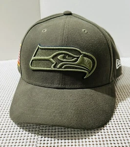 2017 Seattle Seahawks New Era NFL Salute to Service 59/50 Fitted Hat Sz 8 - Picture 1 of 10