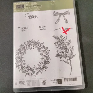 Juego de sellos Stampin' Up PEACEFUL WREATH FALTA 1 sello 139794 - Imagen 1 de 5