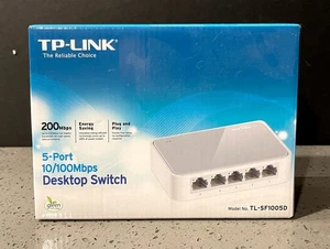 TP-LINK TL-SF1005D 5-Port 10/100Mbps Desktop Switch - Picture 1 of 4