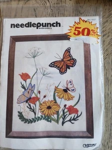 Needlepunch Embroidery Kit Craftways Flowers Buttfly Needle Punch Vintage 1980 - Picture 1 of 6