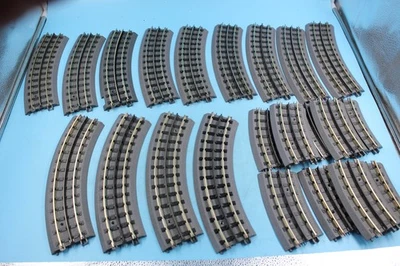 22 SECTIONS MTH O GAUGE SOLID BRASS RAIL CURVED TRACK VARIOUS SIZES - Image 1 of 4