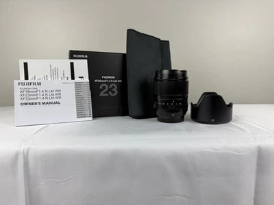 Fujifilm XF 23 mm f/1,4 R LM WR - impecable Foto 1 de 4