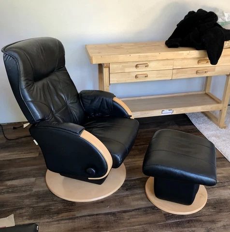 Original Dutailier Avantglide  Lounge Chair with Ottoman Black Leather Wood Cover