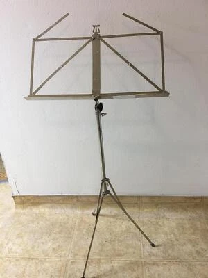 Soporte plegable para cuadernos de partituras K&M Konig & Meyer - Hecho en Alemania Foto 1 de 4