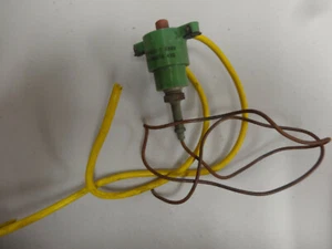 Texas Instrument high HVAC pressure switch HQ713992TX; 29PS71399TX "USED" - Picture 1 of 2