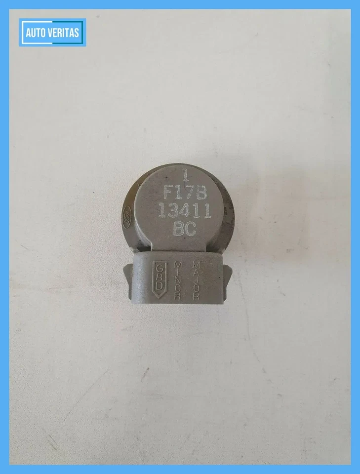 Original Ford Explorer U2 lamp carrier 1f17b13411bc - Image 1 of 3