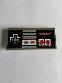 Nintendo Metal Belt Buckle (2006) | Retro NES Controller | Very Good Condition