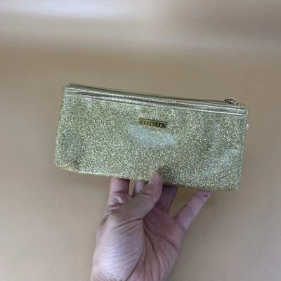Bolso para Bolígrafos/Maquillaje Modella Dorado Forrado con Brillo Logotipo Dorado Fiesta Club Noche Foto 1 de 4