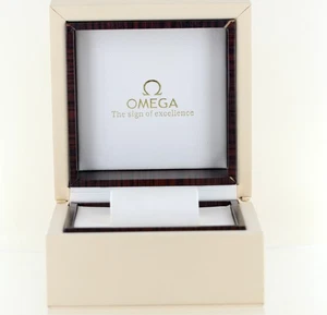 Caja de reloj Omega The Sign of Excellence cuero sintético beige vintage  - Imagen 1 de 6