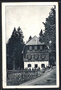 AK Schwarzenberg am Böhmerwald, Touristenhaus Holzschlag mit Gästen  - Bild 1 von 2