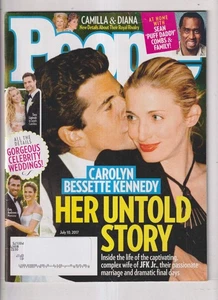 People July 10, 2017 Carolyn Bessette Kennedy, John F. Kennedy Jr., Puff Daddy, - Imagen 1 de 1