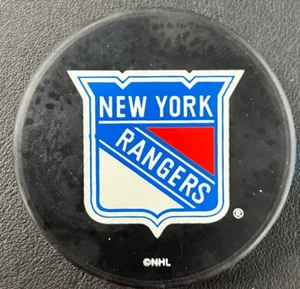 VTG New York Rangers Hockey Team Logo Puck INGLASCO. Collectible Official NHL! - Picture 1 of 2