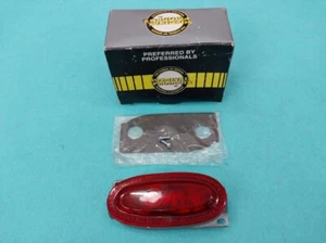 BETTS S-200 SNAP SEAL Vapor Moisture Proof Marker Light  - Bild 1 von 3