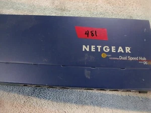 NETGEAR DS108 8-Port 10/100 Mbps Dual Speed Hub WITH Power Adapter - Picture 1 of 7