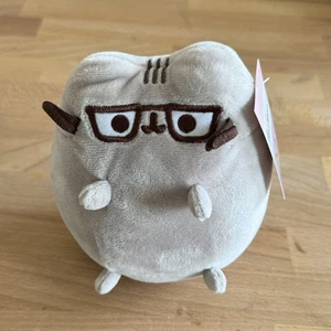 Pusheen klassische süße Brille Katze sitzend 6 Zoll Plüsch grau neu - Bild 1 von 3