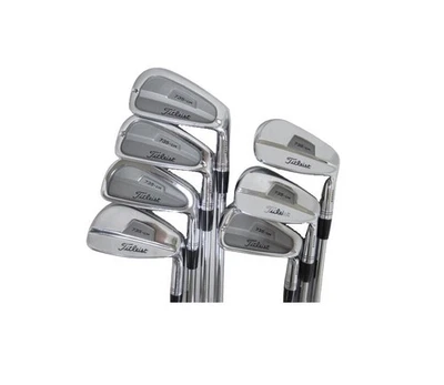 Titleist 735 CM FORGED Eisen Set 4-9+Pw 7 Stück Dynamic Gold S200 RH Golfschl... - Bild 1 von 4