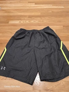 Men's Under Armour Active Shorts Large, Printed Green - Picture 1 of 3