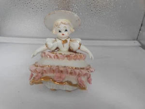 LEFTON BLOOMER GIRL GOLD TRIM JAPAN FIGURINE #Kw 1412 hat - Picture 1 of 3