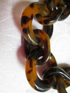 J Crew Tortoise Resin Lucite Large Link Necklace Signed Gold Tone Very Good - Picture 1 of 11