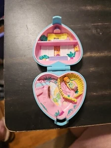 Vintage 1993 Polly Pocket Pet Parade PRETTY PANDAS COMPACT - Bild 1 von 3