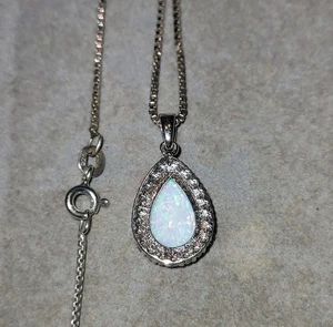 Echter Opal & weißer Saphir Anhänger Halskette - 18" in 925 Sterling Silber  - Bild 1 von 6