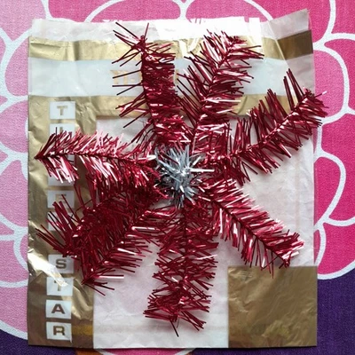 Vintage Tinsel Star Christmas Tree Topper Ti-Well Red Silver Original Packaging - Image 1 of 2