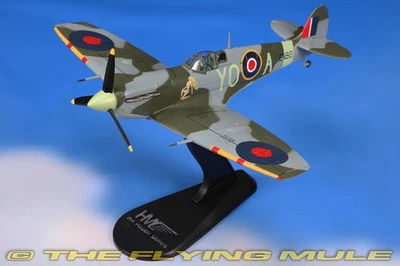 Hobby Master 1:48 Spitfire Mk V RCAF No.401 Sqn Jack Sheppard EN921 - Image 1 of 4