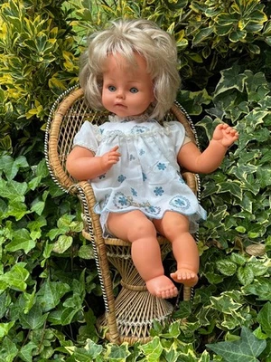 Raynal – Bébé qui rit, pleure, parle et bouge la tête – 58cm - Photo 1/4