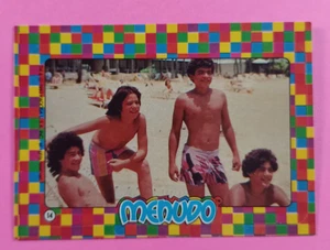 Tarjeta adhesiva Menudo 1983 Topps #14 banda de chicos de música pop latina completa tu conjunto - Imagen 1 de 2