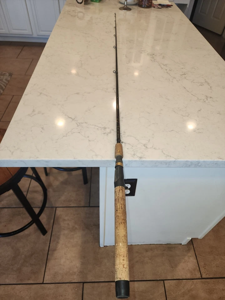 Varilla de fundición de fibra Falcon Lowrider 5’8” acción pesada 12-20 lb. 1/4-3/4 oz  Foto 1 de 4