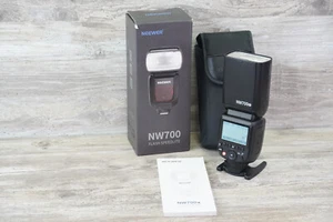 NEEWER NW700-C Flash GN60 TTL Speedlite Compatible with Canon DSLR Cameras - Picture 1 of 7