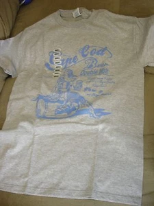 CAMISETA RESORT WEAR CAPA COD CON CERVEZA DOBLE MALTA - Imagen 1 de 6