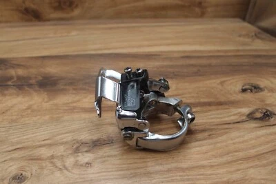 1998 MTB front derailleur Shimano Alivio FD-MC18 VIA Japan top pull 31.8 mm - Imagem 1 de 4